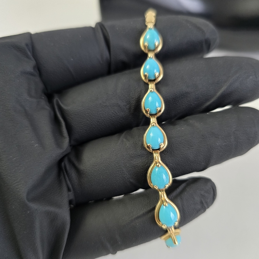 Watch Video / Sleeping Beauty 14K Gold Turquoise Station Bracelet